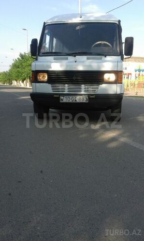Mercedes 208 D 1990, 400,000 km - 2.1 l - Bakı