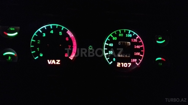 LADA (VAZ) 2107 2007, 191,000 km - 1.6 л - Sumqayıt