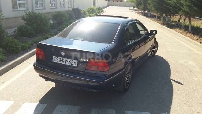 BMW 528 1998, 257,000 km - 2.8 l - Sumqayıt