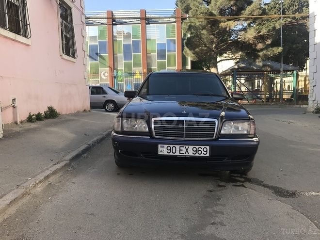 Mercedes C 180 1997, 330,000 km - 1.8 л - Bakı
