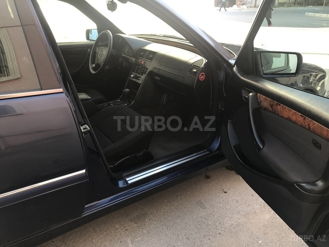 Mercedes C 180 1997, 330,000 km - 1.8 л - Bakı