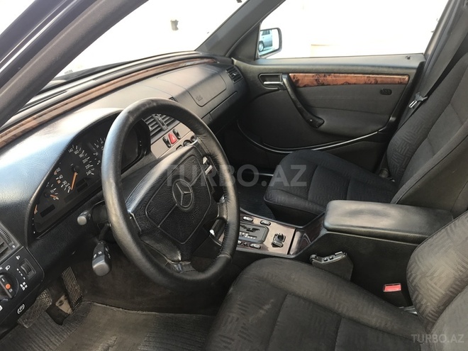 Mercedes C 180 1997, 330,000 km - 1.8 л - Bakı
