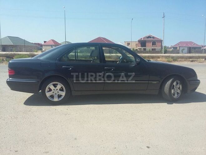 Mercedes E 240 1999, 193,000 km - 2.4 l - Bakı