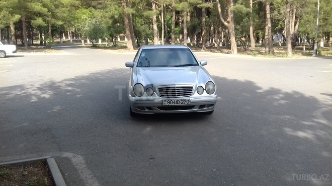 Mercedes E 270 2000, 340,000 km - 2.7 l - Sumqayıt