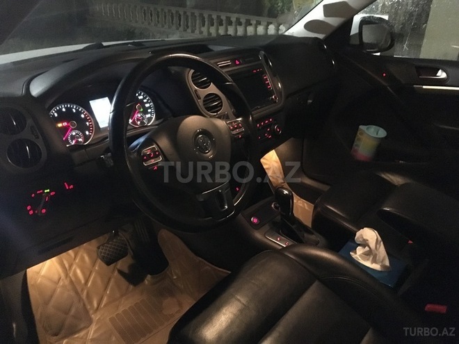 Volkswagen Tiguan 2012, 190,000 km - 2.0 l - Bakı