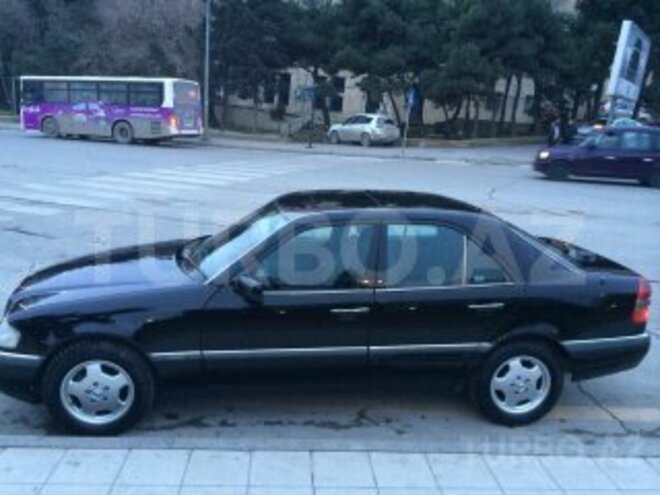 Mercedes C 200 1995, 2,800,000 km - 2.0 л - Bakı