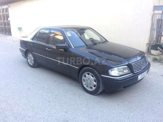Mercedes C 220 1993, 200,000 km - 2.2 l - Bakı