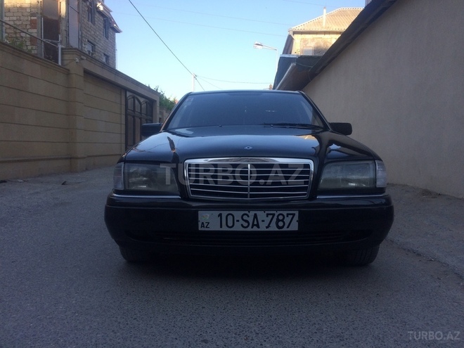 Mercedes C 220 1993, 200,000 km - 2.2 l - Bakı