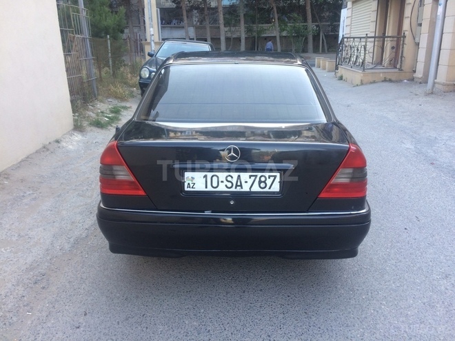 Mercedes C 220 1993, 200,000 km - 2.2 l - Bakı