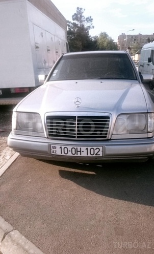 Mercedes E 320 1995, 325,000 km - 3.2 l - Bakı