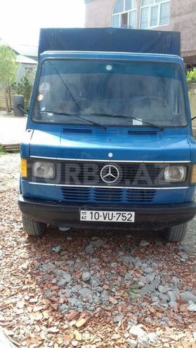 Mercedes 208 D 1994, 452,000 km - 2.3 l - Bakı