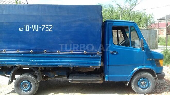Mercedes 208 D 1994, 452,000 km - 2.3 l - Bakı
