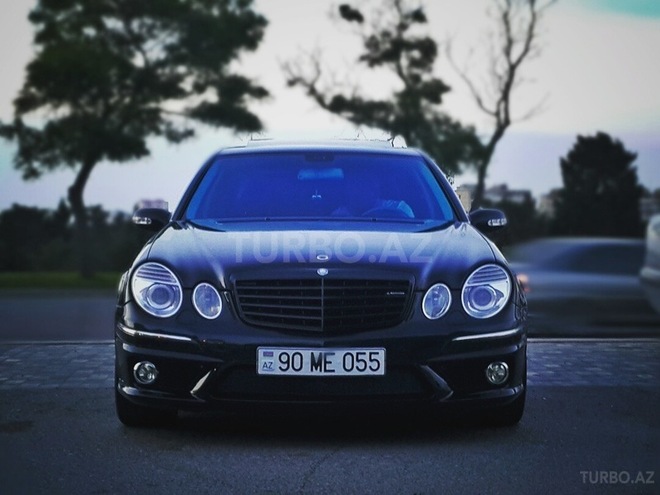 Mercedes E 320 2004, 239,000 km - 3.2 l - Bakı