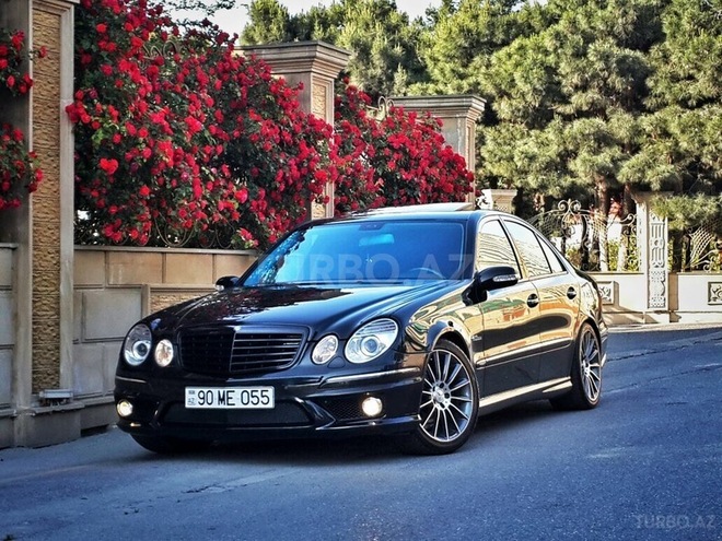 Mercedes E 320 2004, 239,000 km - 3.2 l - Bakı