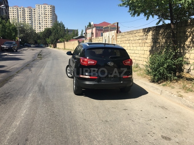 Kia Sportage 2011, 118,000 km - 2.0 l - Bakı