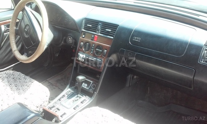 Mercedes C 220 1994, 250,000 km - 2.2 l - Bakı