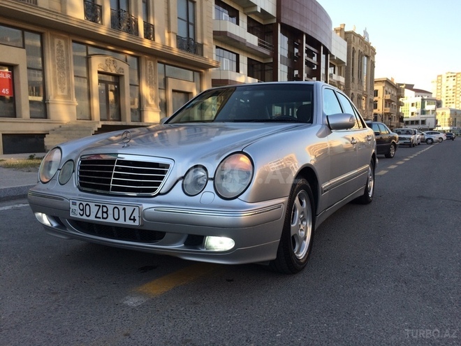 Mercedes E 240 1999, 193,700 km - 2.4 л - Bakı