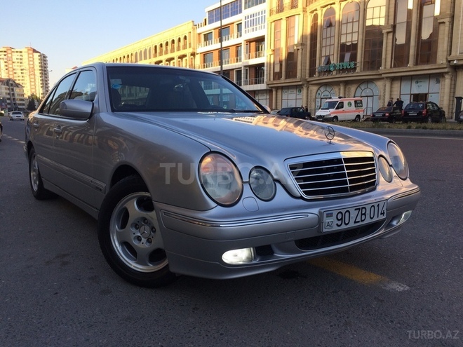 Mercedes E 240 1999, 193,700 km - 2.4 л - Bakı