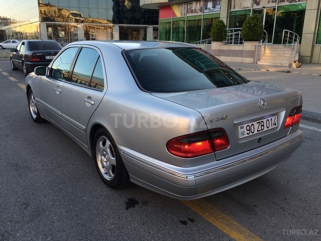 Mercedes E 240 1999, 193,700 km - 2.4 л - Bakı