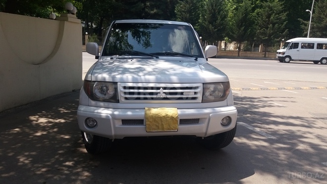 Mitsubishi Pajero io 1999, 180,000 km - 1.8 l - Mingəçevir
