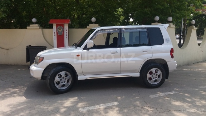 Mitsubishi Pajero io 1999, 180,000 km - 1.8 l - Mingəçevir