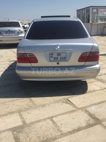 Mercedes E 320 2000, 206,000 km - 3.2 л - Xırdalan