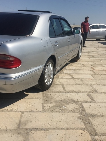 Mercedes E 320 2000, 206,000 km - 3.2 л - Xırdalan