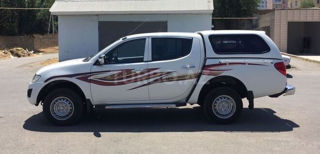 Mitsubishi L200 2012, 125,000 km - 2.5 л - Sumqayıt