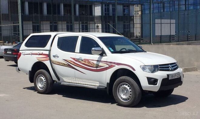 Mitsubishi L200 2012, 125,000 km - 2.5 л - Sumqayıt