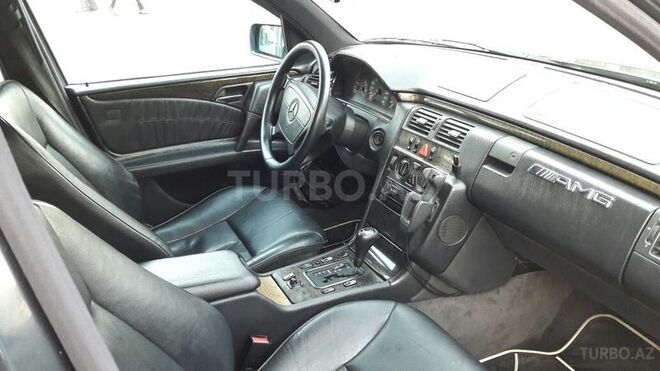 Mercedes E 240 1998, 270,300 km - 2.4 л - Bakı