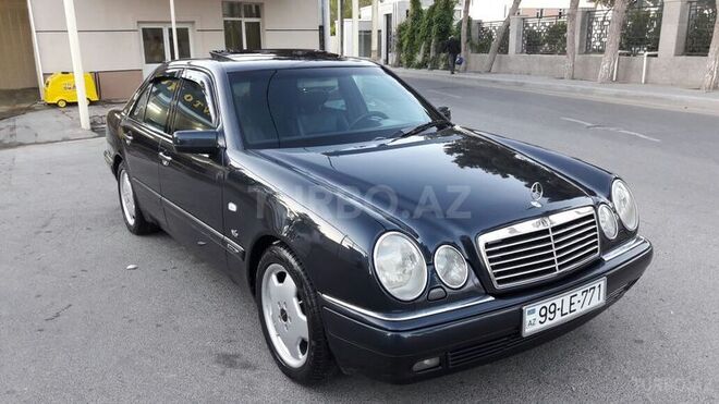 Mercedes E 240 1998, 270,300 km - 2.4 л - Bakı