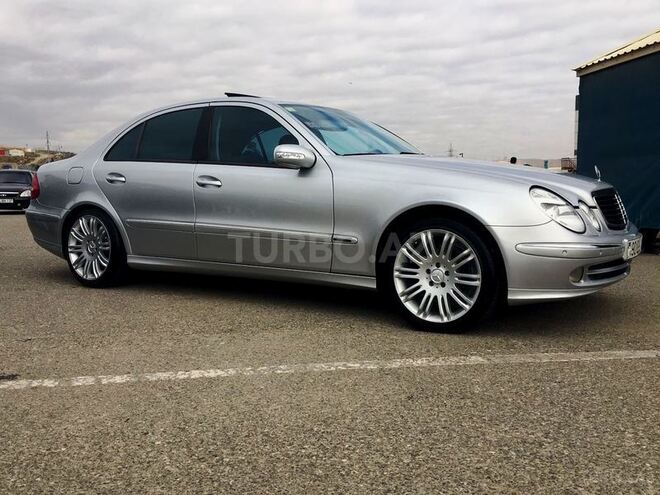 Mercedes E 320 2004, 255,000 km - 3.2 l - Bakı