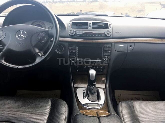 Mercedes E 320 2004, 255,000 km - 3.2 l - Bakı