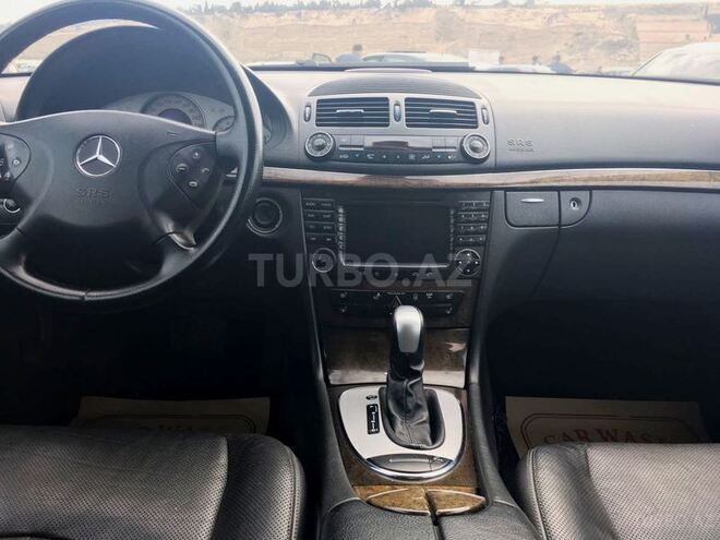 Mercedes E 320 2004, 255,000 km - 3.2 l - Bakı