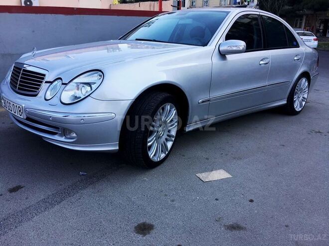 Mercedes E 320 2004, 255,000 km - 3.2 l - Bakı