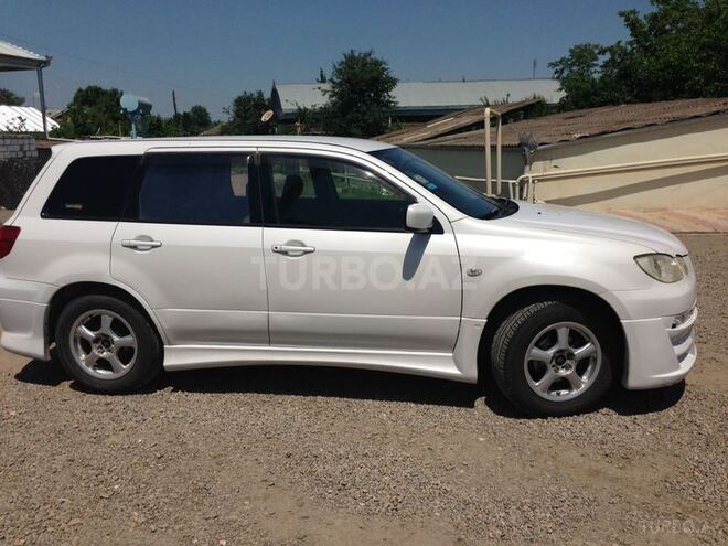 Mitsubishi Airtrek 2002, 192,496 km - 2.0 л - Qazax