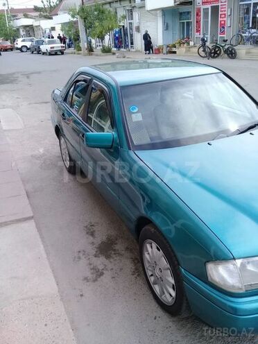 Mercedes C 200 1997, 250,065 km - 2.0 л - Sabirabad