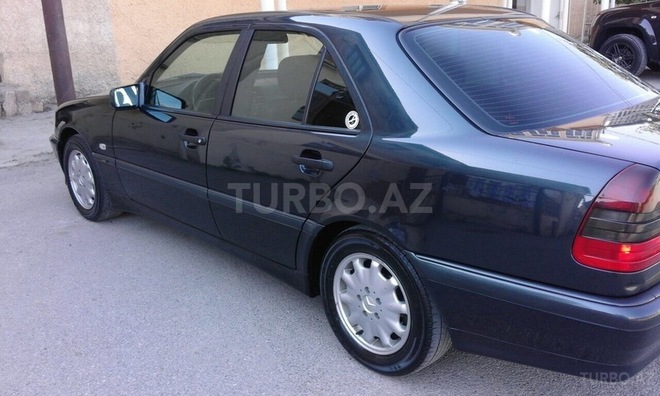 Mercedes C 180 1999, 300,000 km - 1.8 l - Bakı