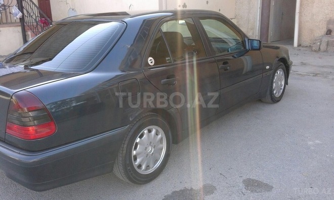 Mercedes C 180 1999, 300,000 km - 1.8 l - Bakı