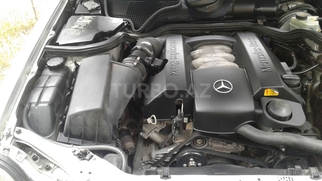 Mercedes E 320 1999, 194,000 km - 3.2 l - Bakı