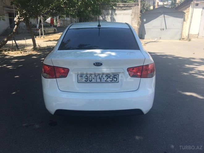 Kia Cerato 2010, 140,000 km - 2.0 l - Bakı