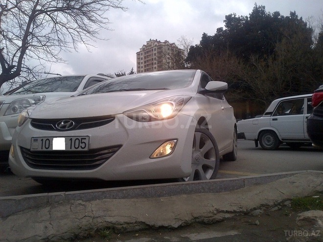 Hyundai Elantra 2013, 154,400 km - 1.8 l - Bakı