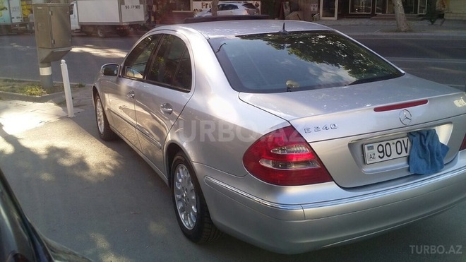 Mercedes E 240 2002, 172,000 km - 2.6 l - Bakı