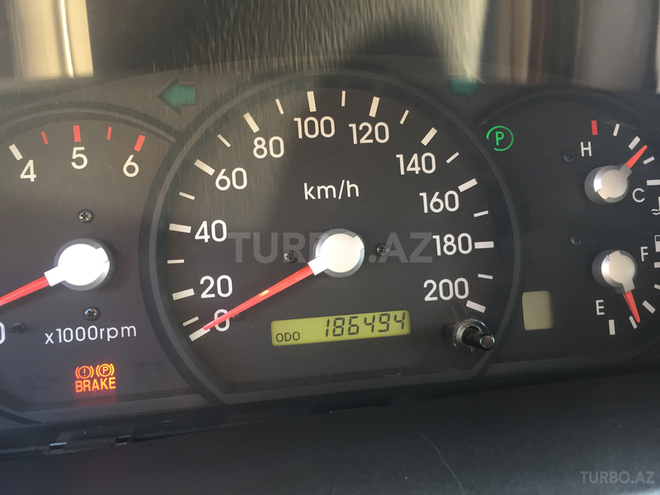 Kia Sorento 2005, 185,000 km - 2.5 l - Bakı