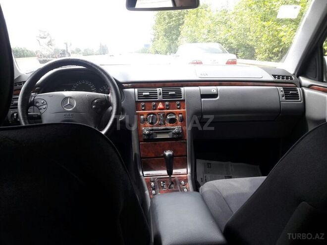 Mercedes E 200 2002, 250,000 km - 2.0 l - Gəncə