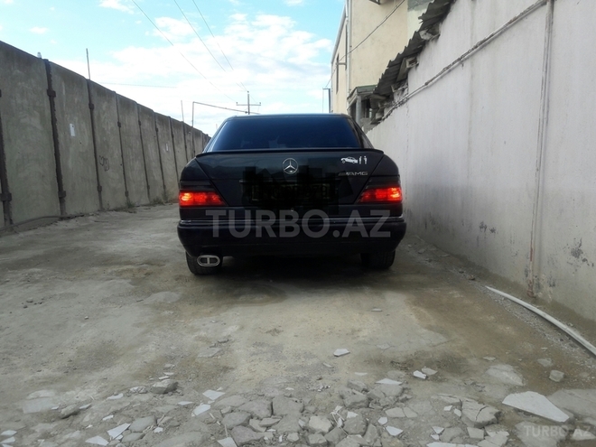 Mercedes E 200 1991, 375,000 km - 2.0 l - Bakı