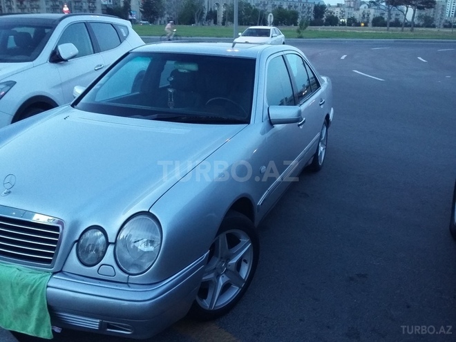 Mercedes E 280 1996, 250,000 km - 2.8 л - Bakı