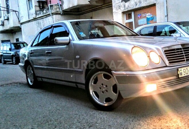Mercedes E 230 1998, 356,000 km - 2.3 l - Bakı