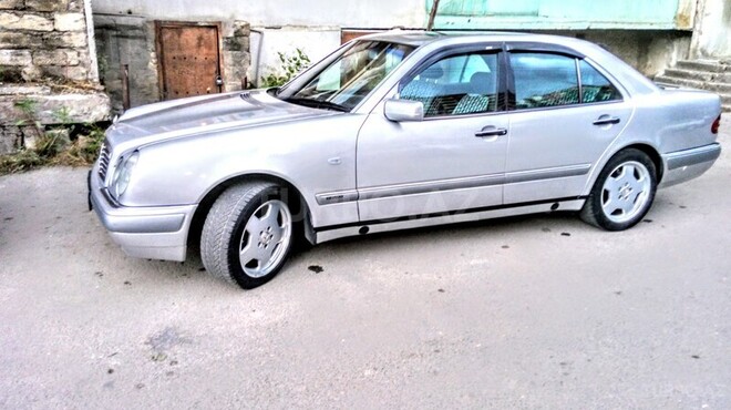 Mercedes E 230 1998, 356,000 km - 2.3 l - Bakı