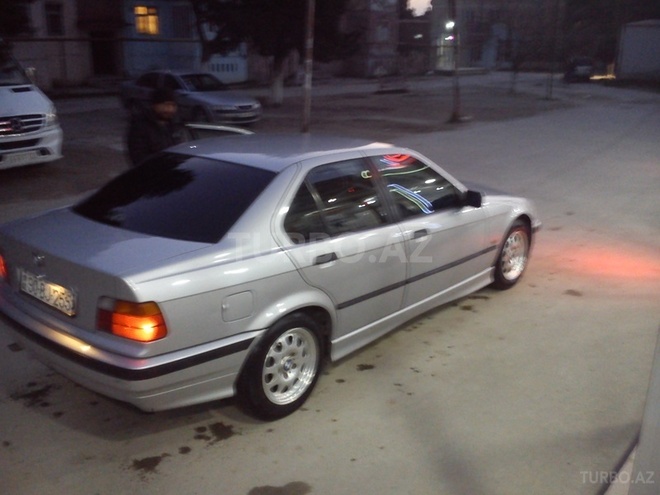 BMW 320 1997, 220,000 km - 2.0 л - Bakı